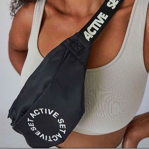NEW SETActive Fanny Pack | Onyx | Unisex